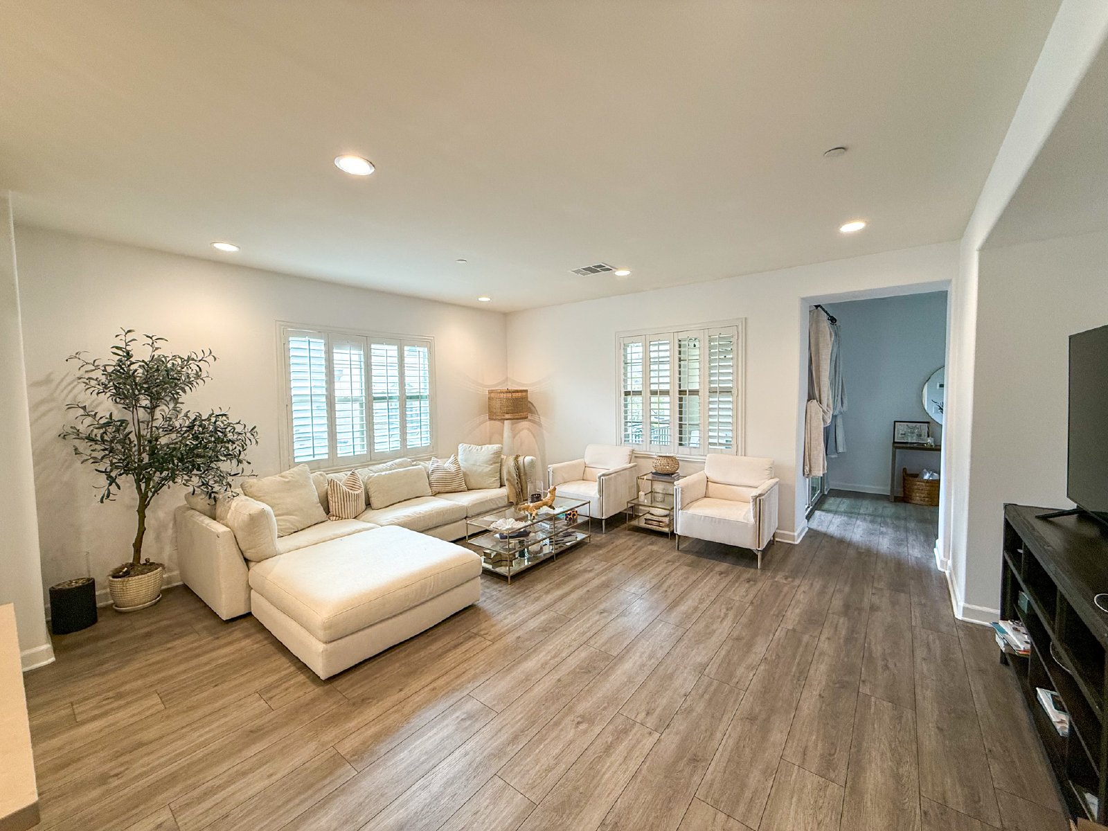 953 Slate Street - 1 property image