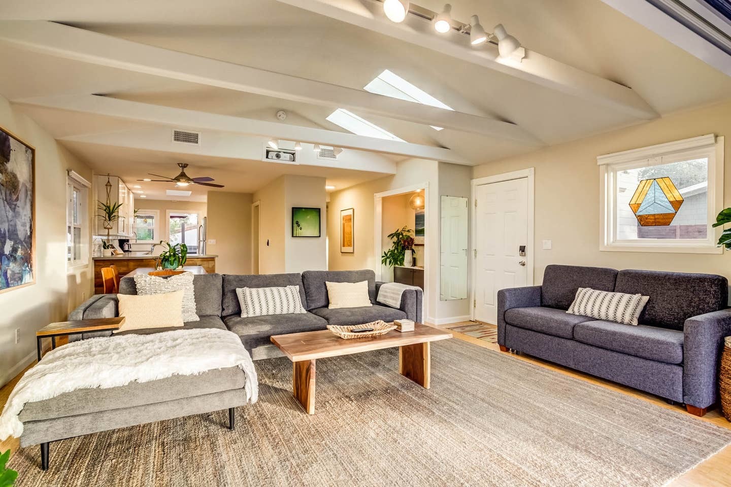 1835 Mackinnon Avenue Front House-A - 1 property image