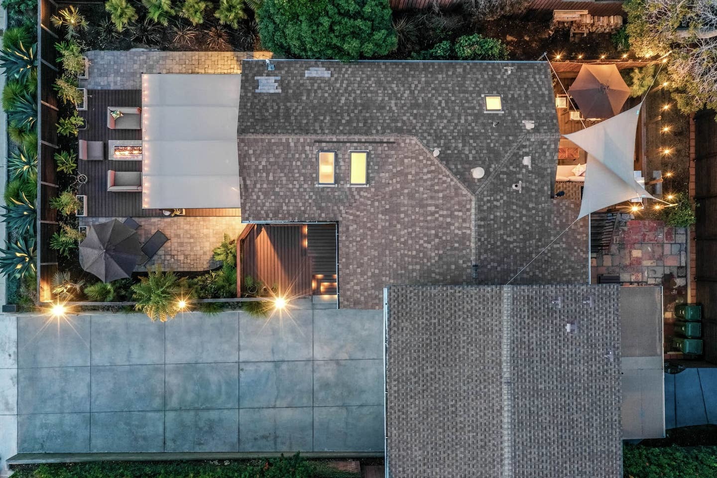 1835 Mackinnon Avenue Front House-A - 1 property image